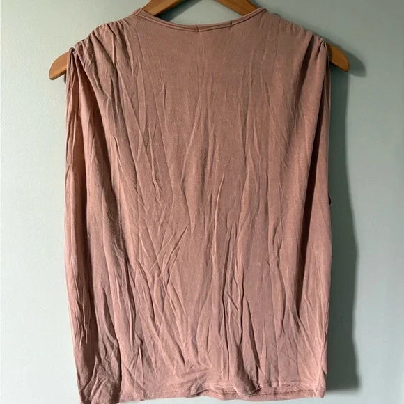 Sun & Shadow Tan Ruched Muscle Tee S - Picture 5 of 7